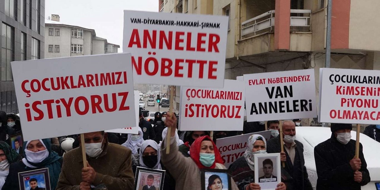 Van'da evlat nöbeti devam ediyor