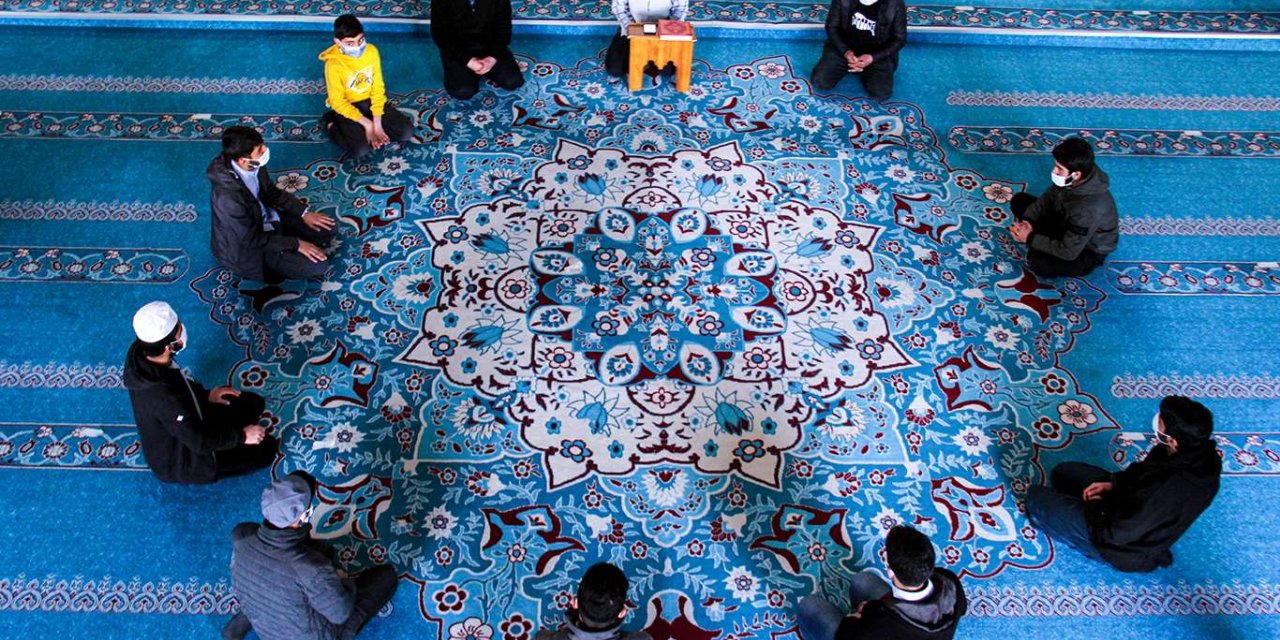 HÜDA PAR Diyarbakır Gençlik Kollarından Kudüs için münacat