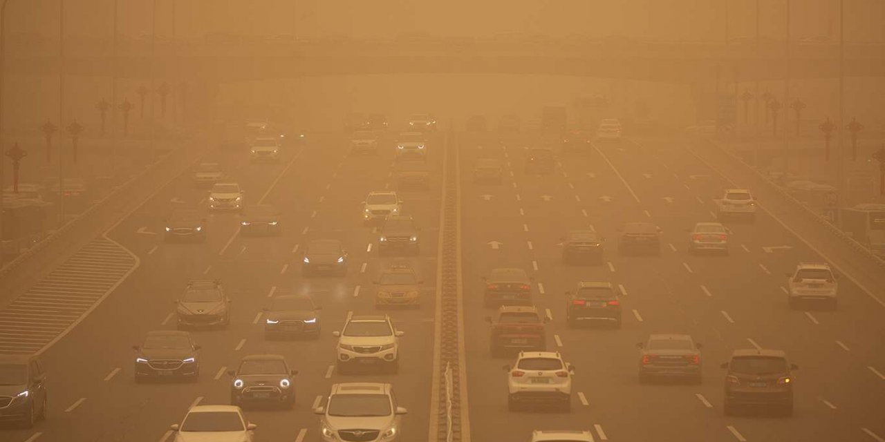 China issues yellow warning of sandstorm