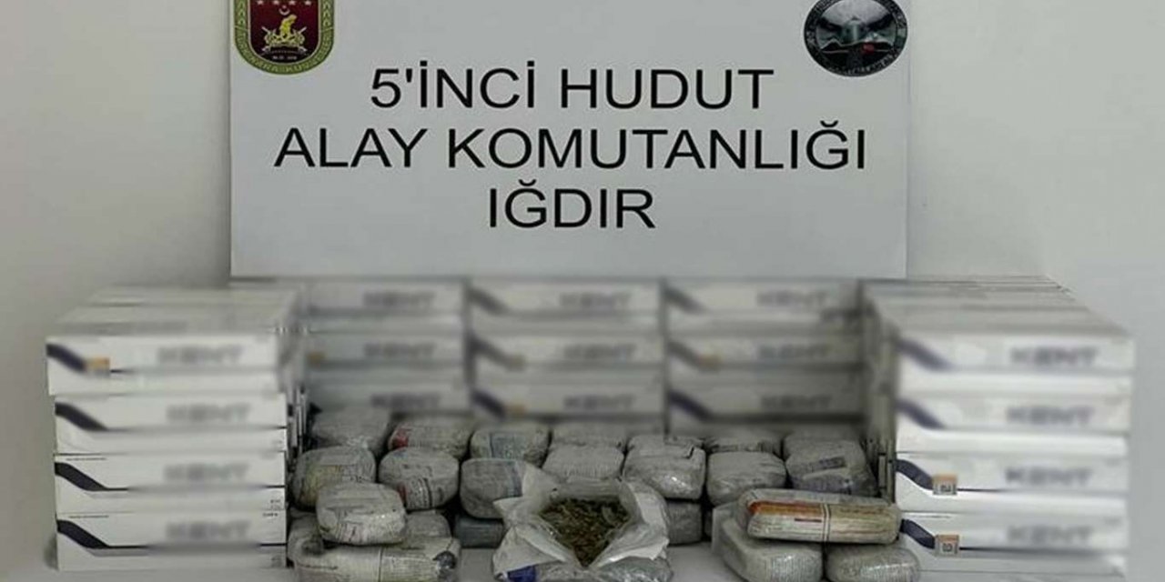 Hudut hatlarında esrar ve kaçak sigara ele geçirildi