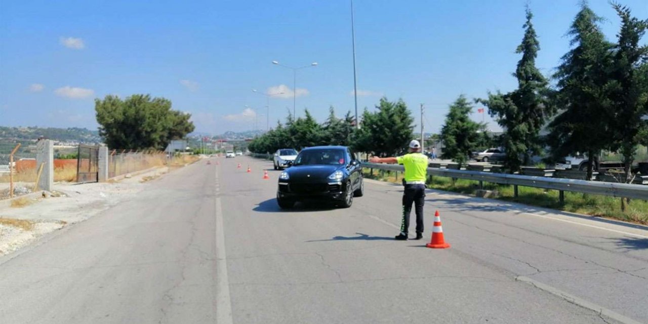 Drift yapan araç trafikten men edildi