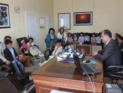 Miniklerden Milli Eğitim Müdürü'ne ziyaret