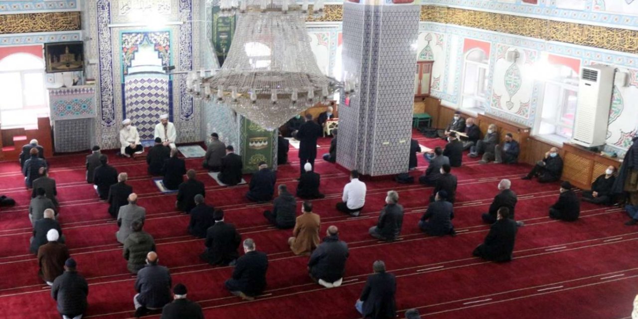 Çanakkale şehitleri için Ağrı'da Mevlid-i Şerif okutuldu