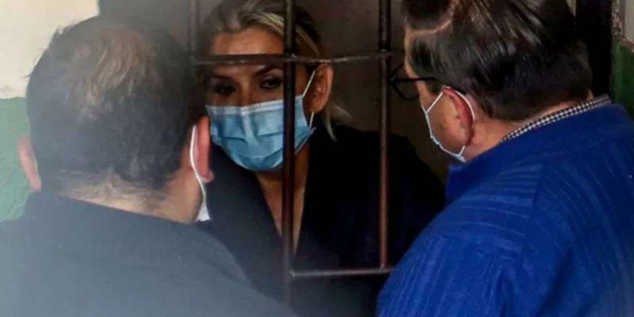 Bolivya'da eski geçici Devlet Başkanı Anez'in tutukluluk süresi uzatıldı