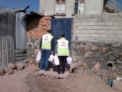 Çınar Şefkat Der'den 30 muhtaç aileye yardım