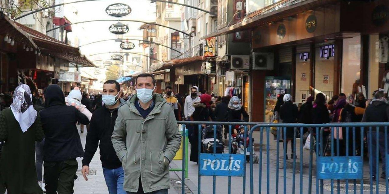 Covid-19 vakalarının arttığı Gaziantep’te ek tedbirler görüşüldü