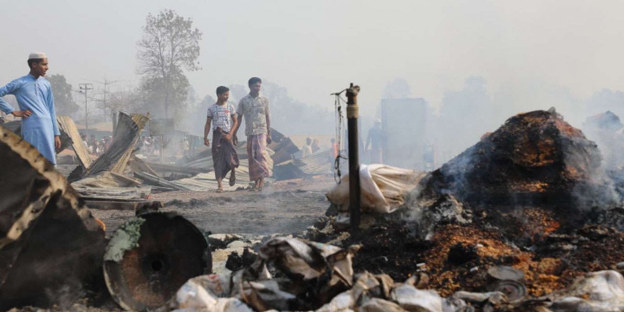 Devastating fire destroys Rohingya refugee camps in Bangladesh: 15 Dead, 400 Missing