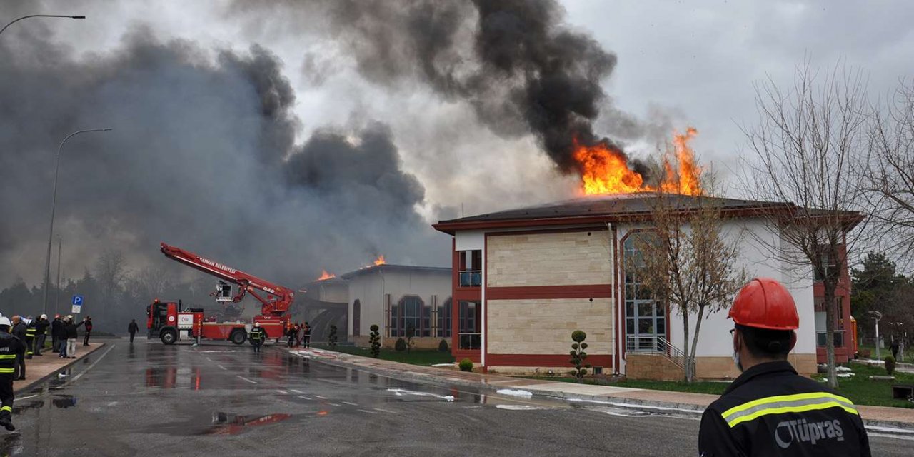 Türkiye Petrolleri tesisinde çıkan yangın korkuya sebep oldu