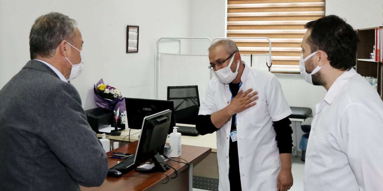 Adıyaman belediye Başkanı sağlık personeli ve eczacılara ziyaret