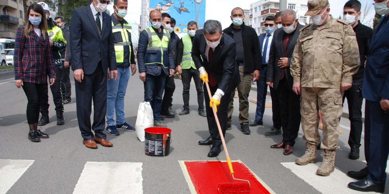 Batman Valisi Şahin: ‘Kırmızı Çizgiyle’ hassasiyetimizi bir kere daha ilan ediyoruz