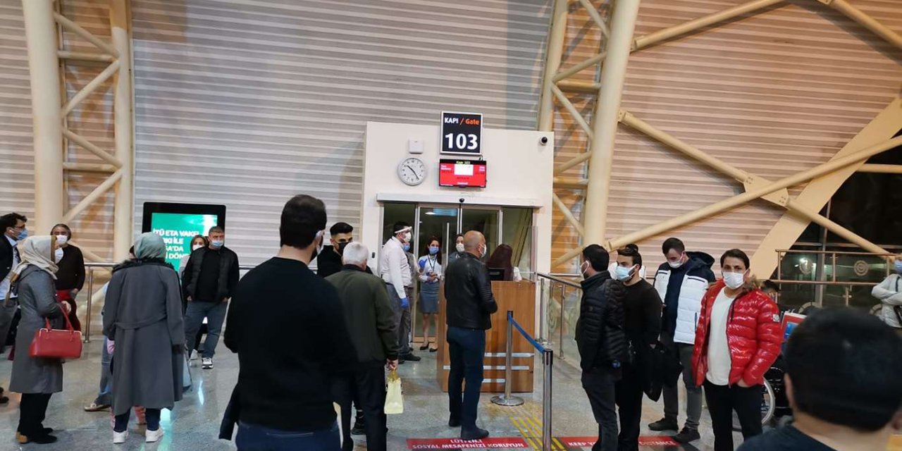 Diyarbakır-Ankara seferini yapan uçak teknik arıza nedeniyle kalkamadı