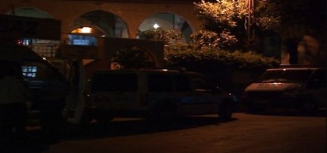 Batman'da tinerciler cami kundakladı