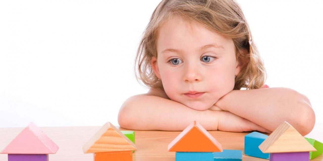 Otizmin erken dönemde fark edilmesi önemlidir