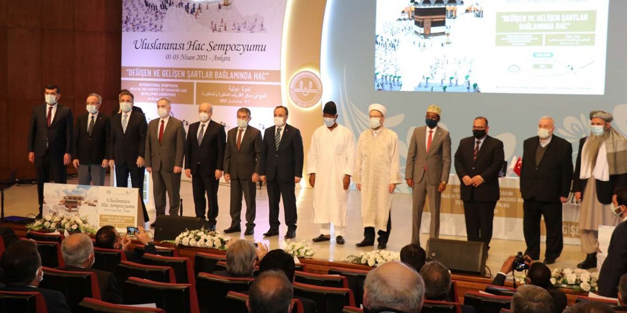 Uluslararası Hac Sempozyumu başladı