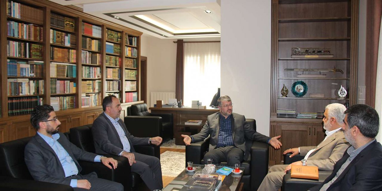 HÜDA PAR Genel Başkan Vekili Yapıcıoğlu Siyer Vakfı Genel Başkanı Yıldırım’ı ziyaret etti