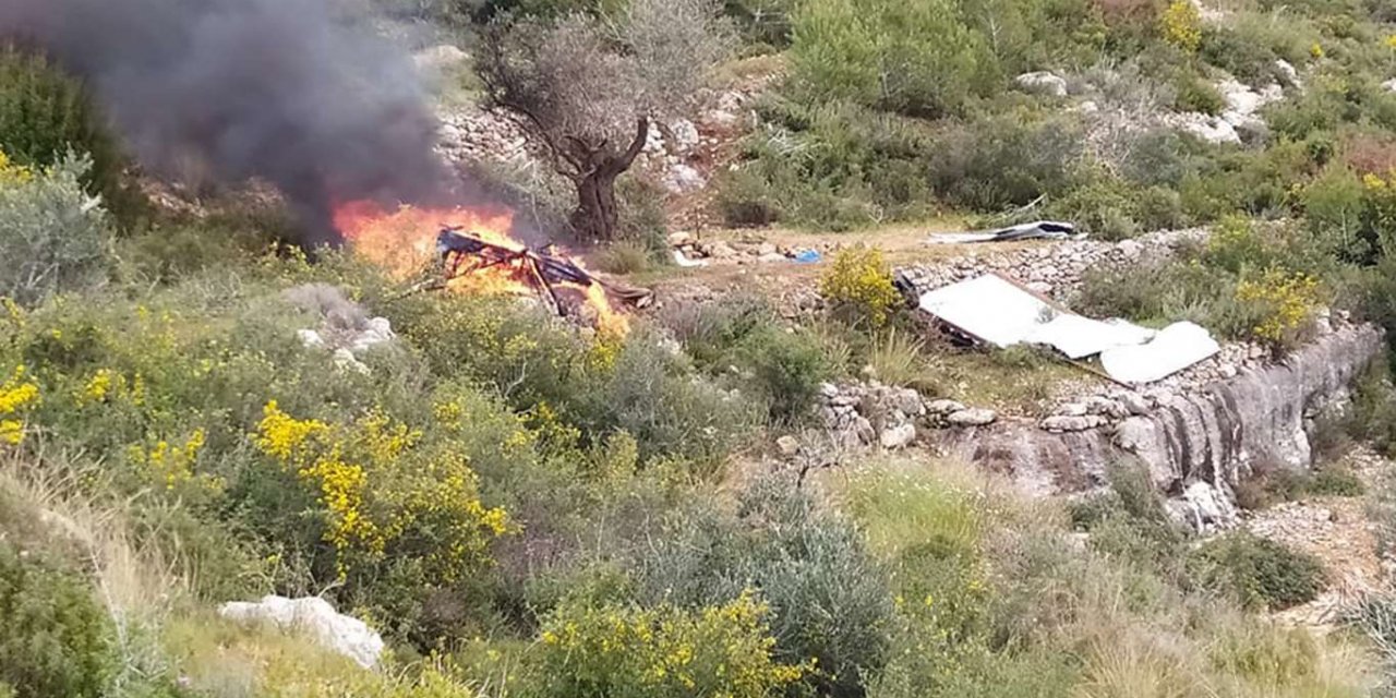 Filistinli mücahidler işgalci siyonistlerin inşa ettiği bir konutu yıktı