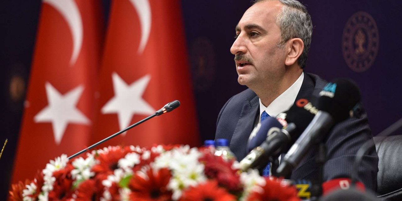 Adalet Bakanı Gül'den 5 Nisan Avukatlar Günü mesajı