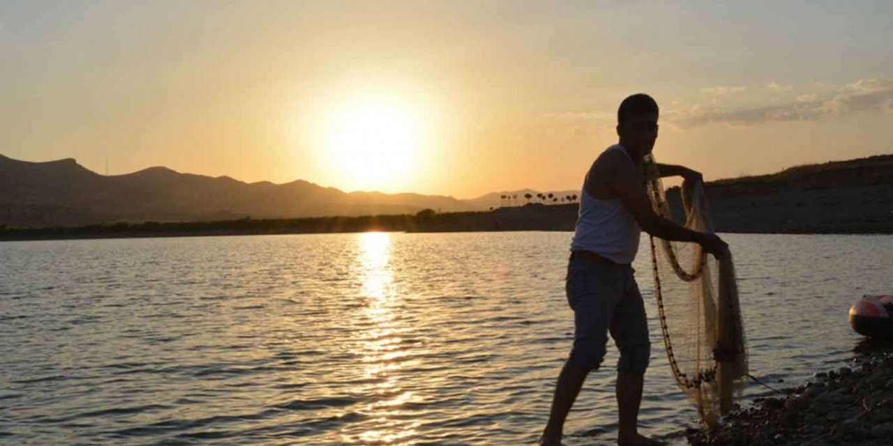 Su ürünleri av yasağına uymayan 3 kişiye 32 bin TL para cezası kesildi