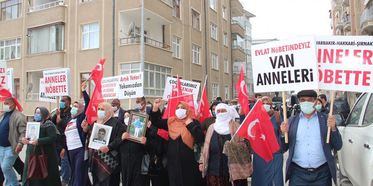 Annelerin Van'da başlattığı eylem devam ediyor