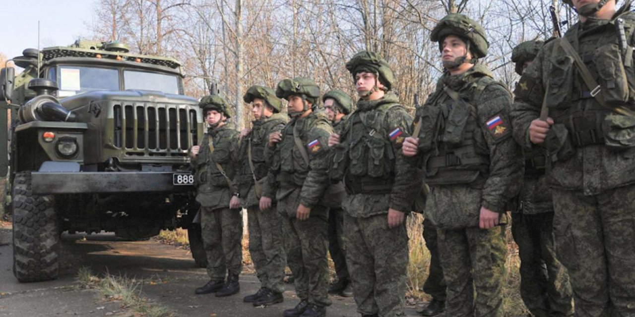 Rusya Ukrayna sınırındaki askerlerini çekiyor
