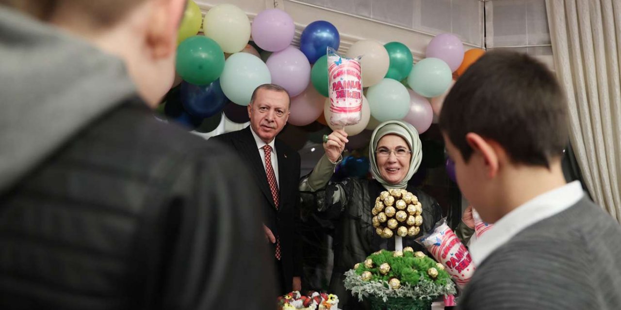 Cumhurbaşkanı Erdoğan çocuklarla iftarda buluştu