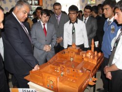 Ağrı'da TÜBİTAK Bilim Fuarı açıldı