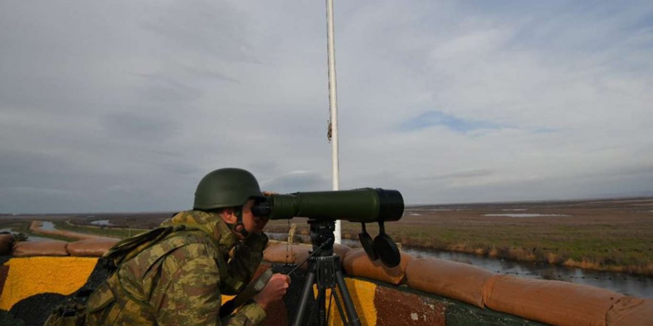 Suriye ve Yunanistan'a geçmeye çalışan 41 kişi yakalandı