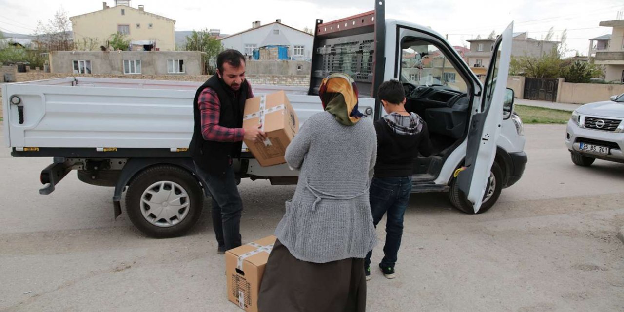 ​Van Büyükşehir Belediyesinden ihtiyaç sahiplerine Ramazan kolisi