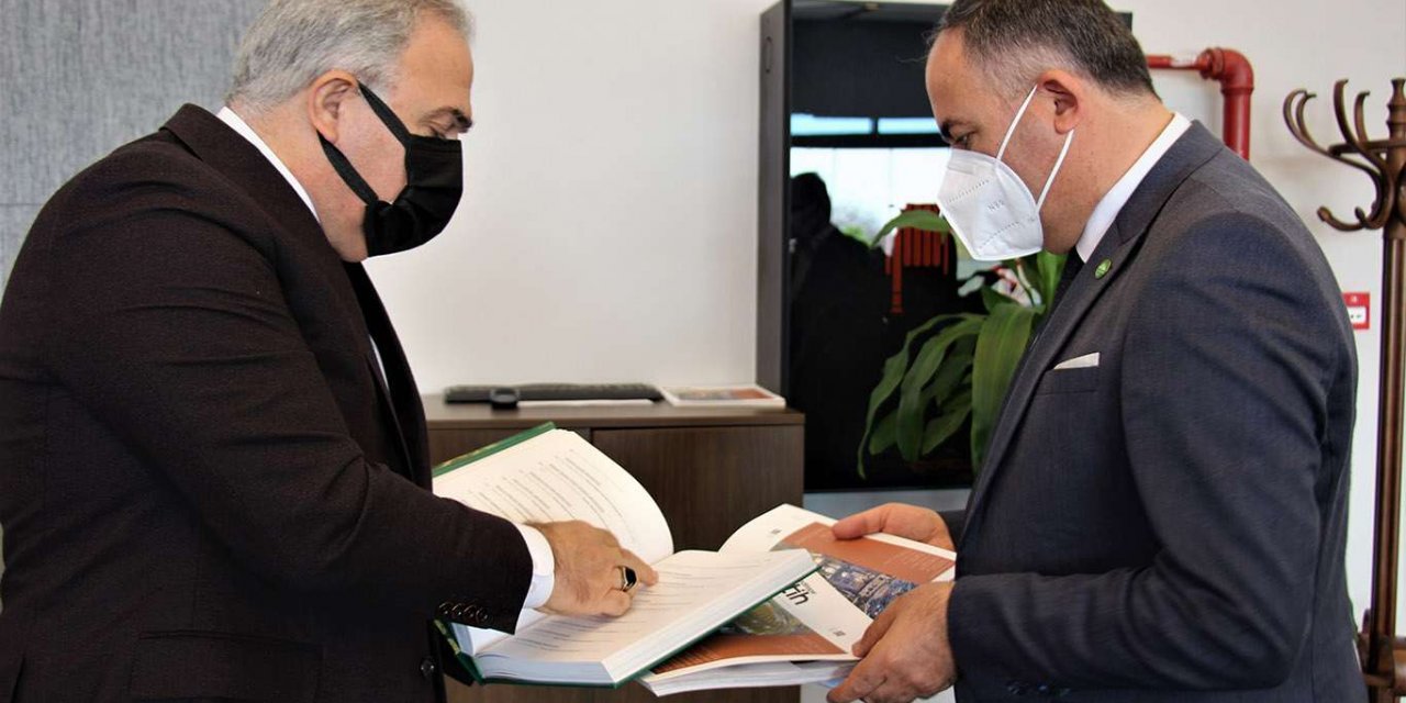 ​HÜDA PAR İstanbul İl Başkanı Elibüyük'ten Fatih Belediye Başkanı Turan'a ziyaret