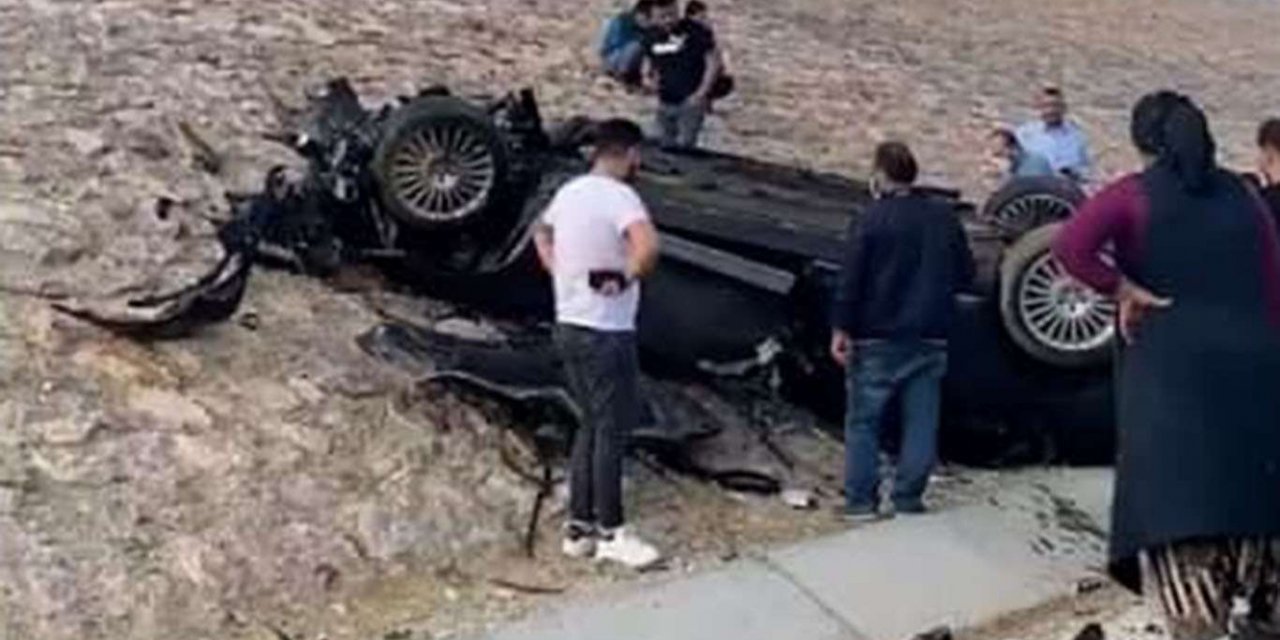 Konsolosluk aracı kaza yaptı: 4 ölü