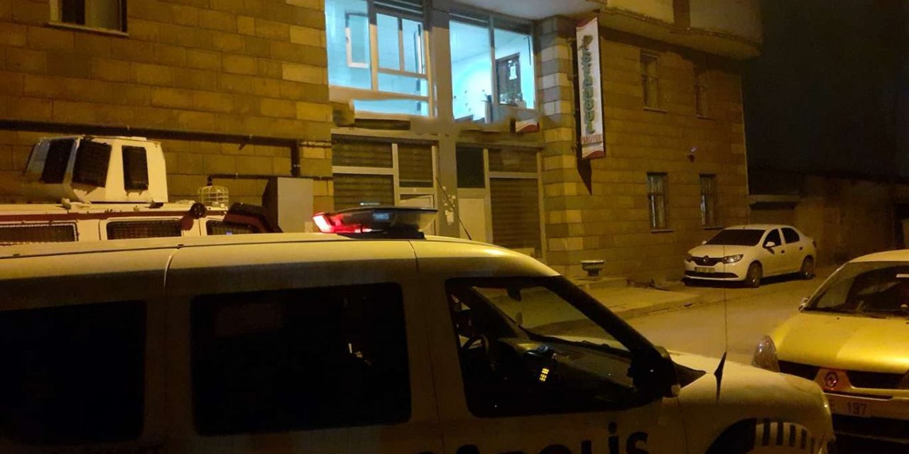 Meslektaşı tarafından Silahla vurulan kadın polis öldü