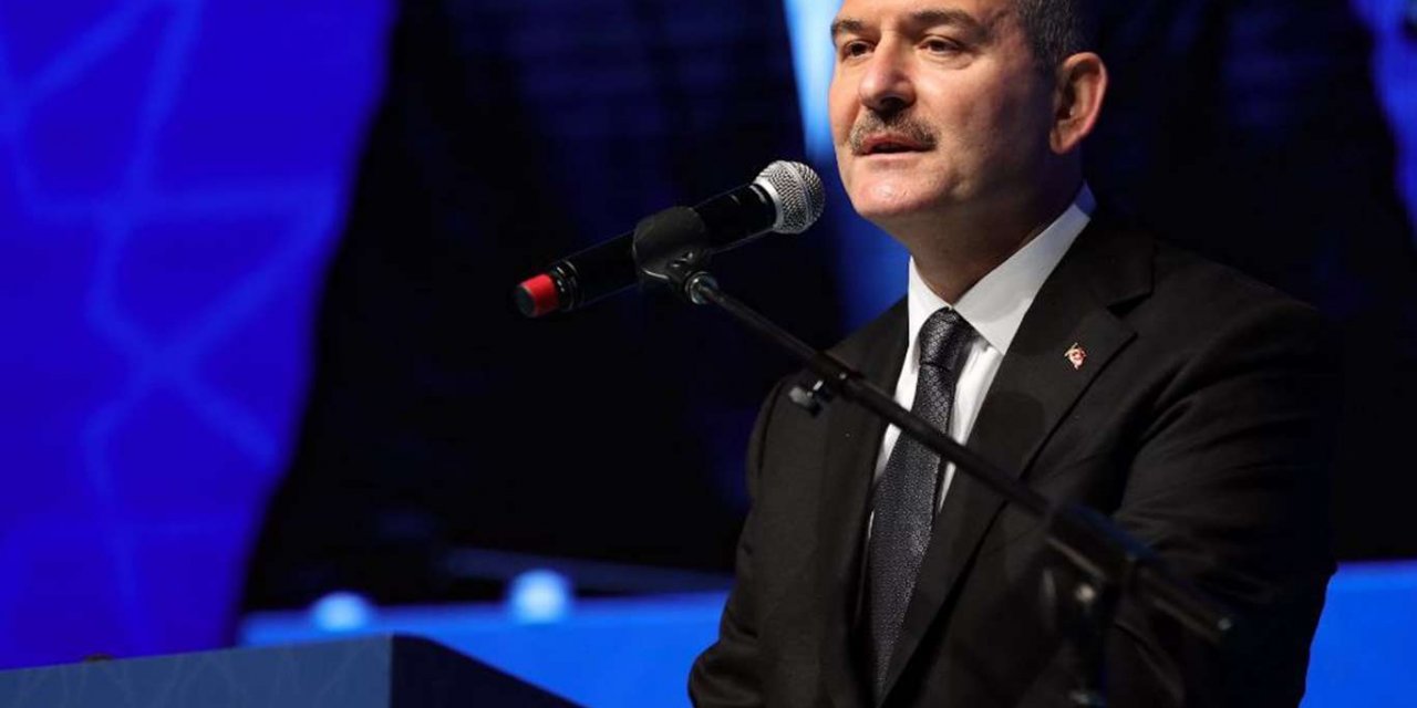 Bakan Soylu İstanbul'da bir araçta 5 kiloluk patlayıcı ile ele geçirildiğini açıkladı