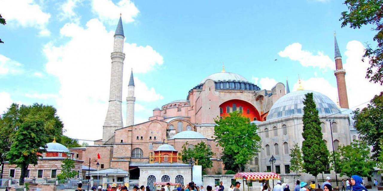 Turkey’s tourism income decreases by 40.2% in Q1