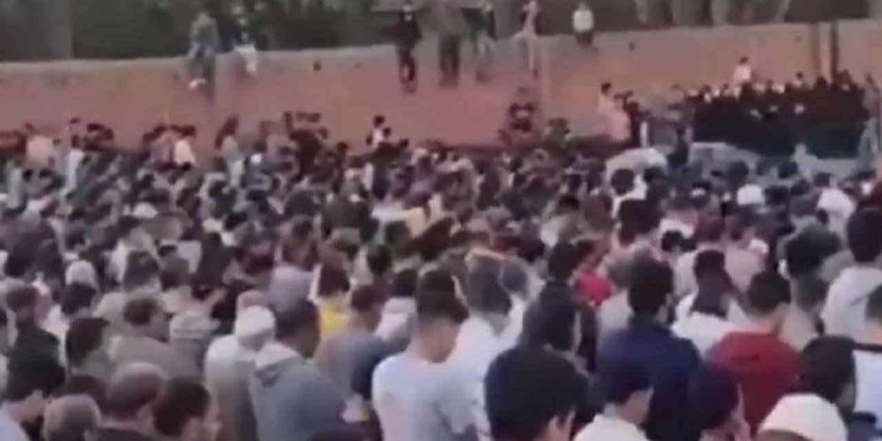 Mısır'da idam edilen Şeyh Kannavi'nin cenaze merasimine yüzlerce kişi katıldı