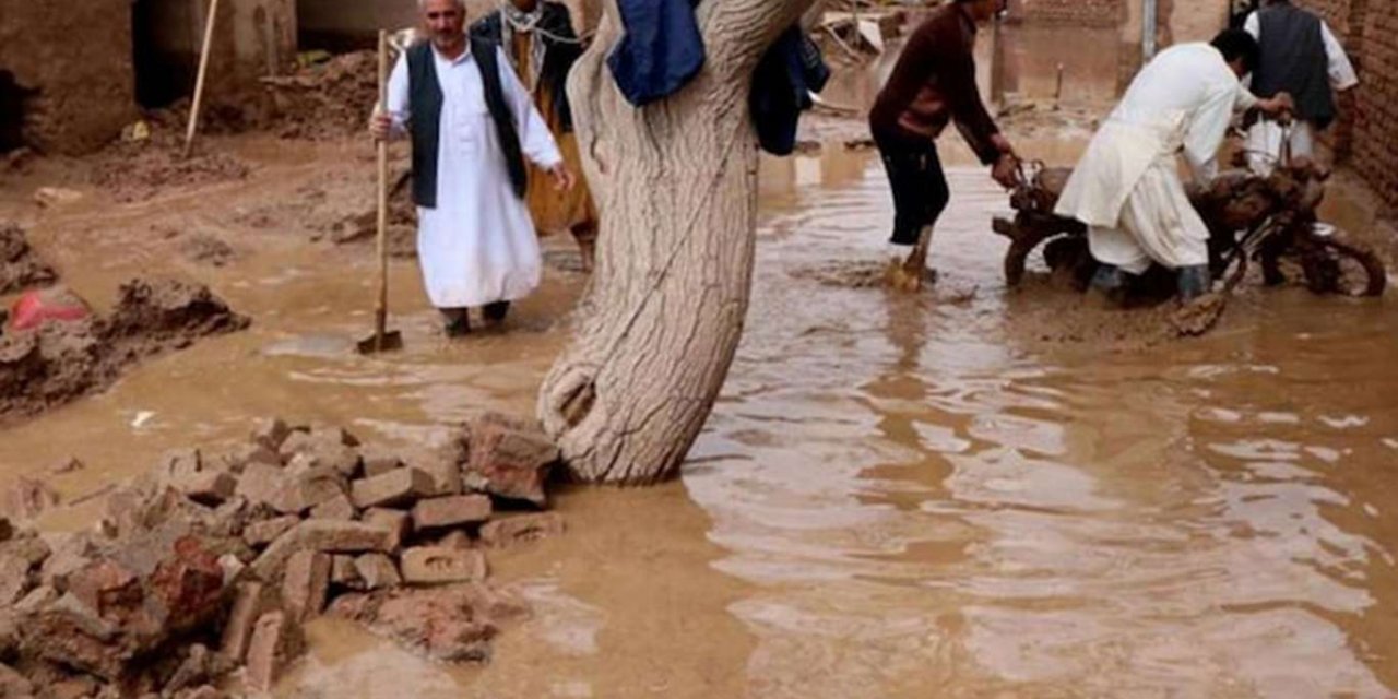Afganistan'da sel felaketi: 14 ölü