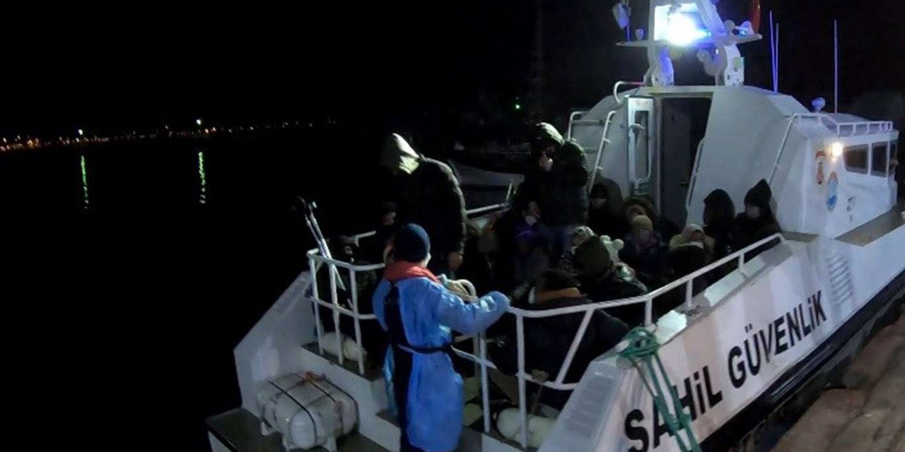 39 koçberên ku di behrê de mahsûr mabûn hatin rizgarkirin