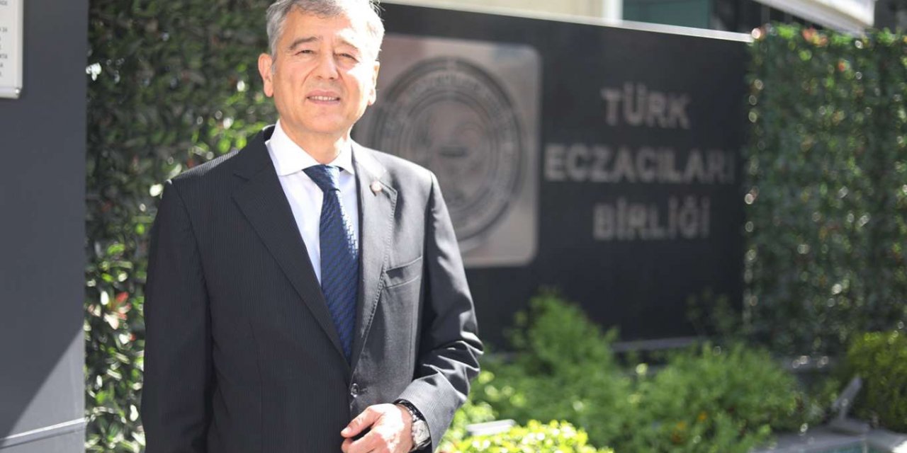 TEB Başkanı Çolak: Yaklaşık 3 bin stajyer eczacı henüz aşılanamadı