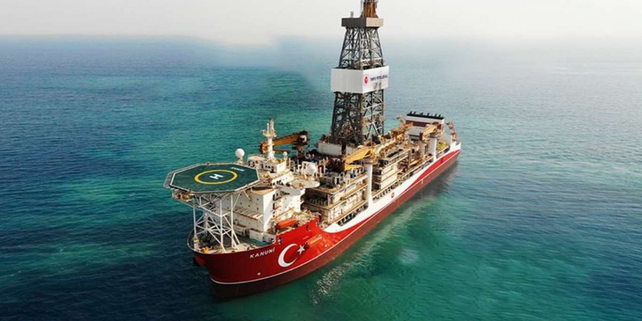 Kanuni sondaj gemisi ilk görevi için Karadeniz'e açıldı