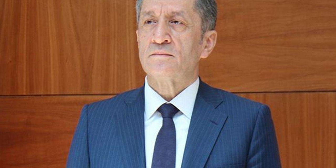 Bakan Selçuk'tan "Evde Eğitim Paketi" açıklaması