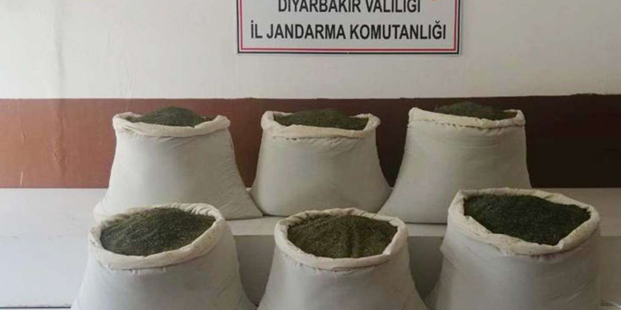 Diyarbakır'ın Lice ilçesinde 201 kilogram toz esrar ele geçirildi