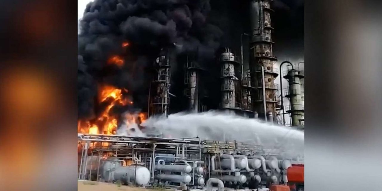Humus'ta petrol rafinerisinde yangın çıktı