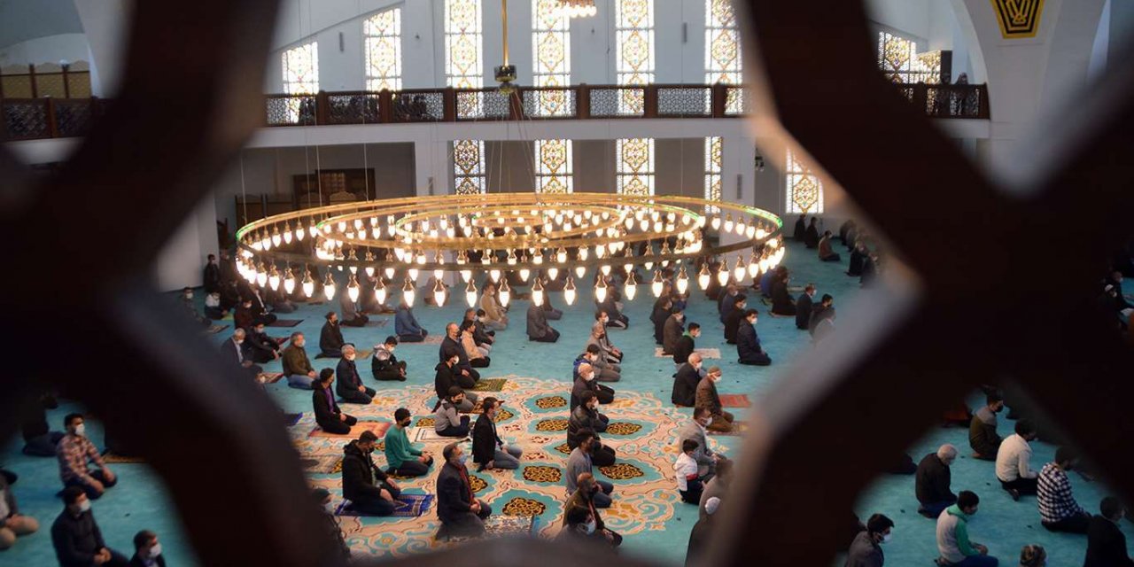 Islamic World celebrates Eid al Fitr amid coronavirus pandemic