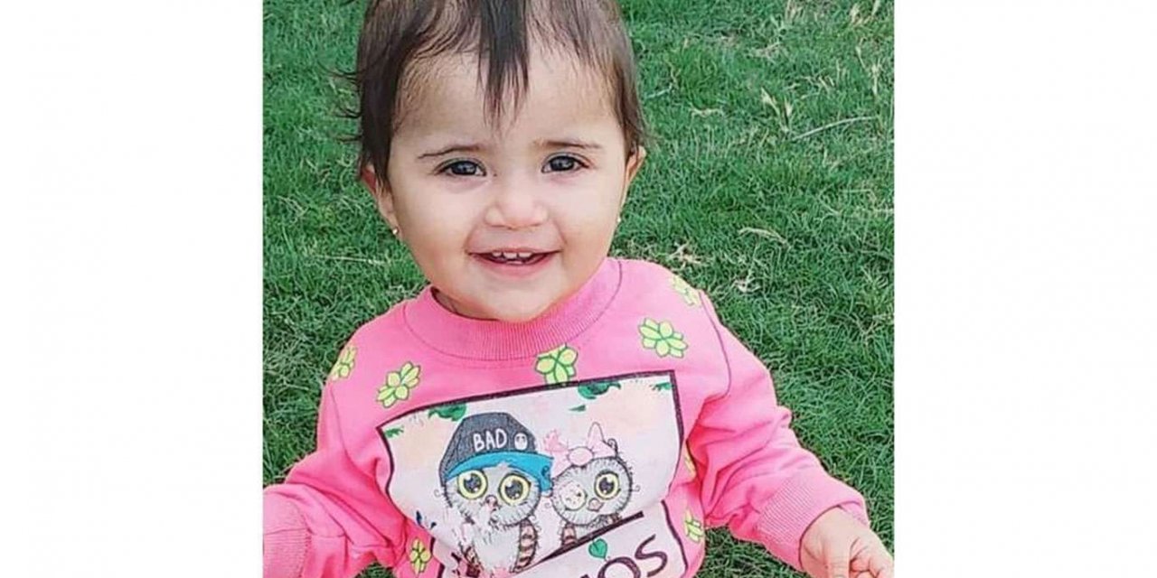 Ev pitika 18 mehî digel dayika xweji alîyê siyonistên terorîst ve li Xazzeyê hat şehîdkirin