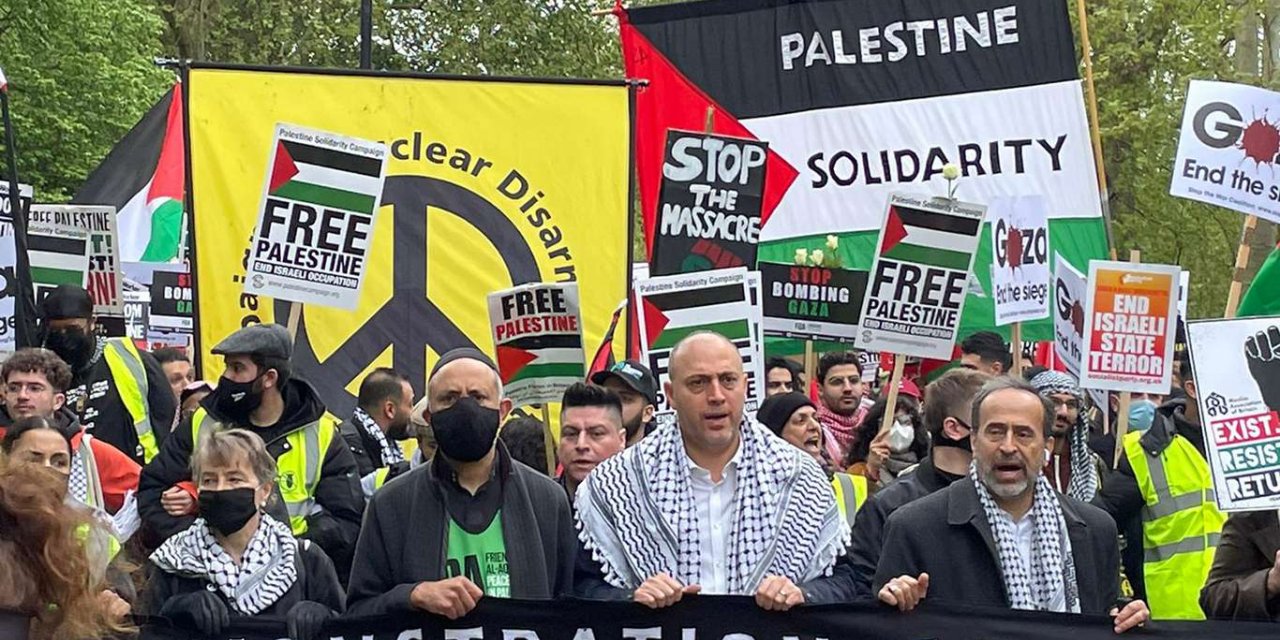 About 150,000 people march in solidarity with the Palestinians in the UK