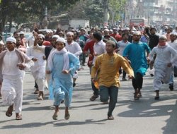 Peygamber düşmanlarından Bangladeş'te vahşet