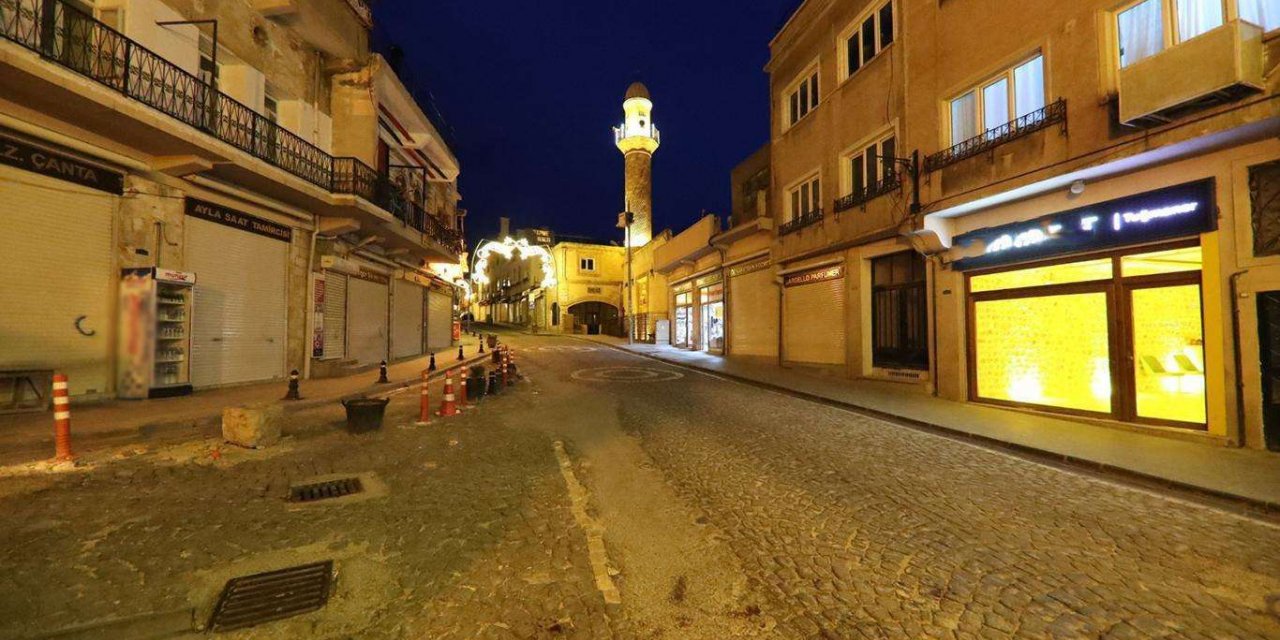 56 saatlik sokağa çıkma kısıtlaması başladı