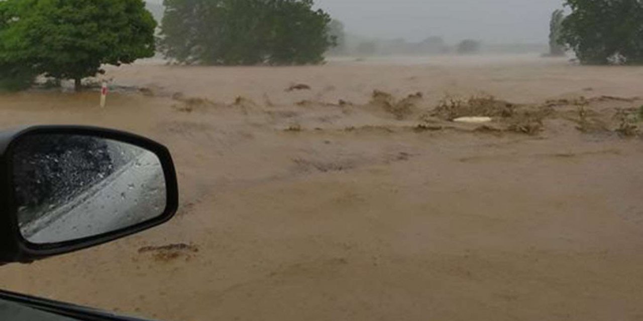 Li Bursayê ji ber barana zêde lehî rabû