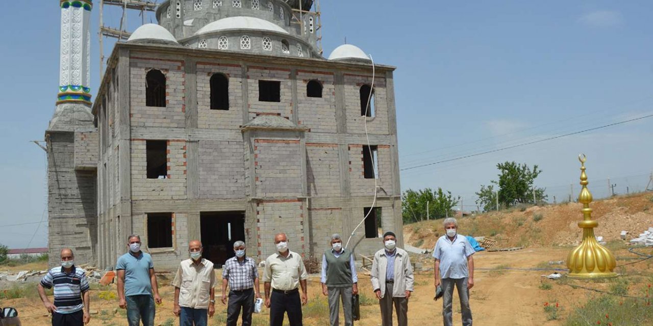 Malatya'da inşaatı yarım kalan cami hayırseverlerden yardım bekliyor
