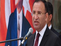 Anayasa değişmezse fiilen yarı başkanlık olur