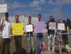 İsveç`te Ezana Tehammülsüzlük Protestosu Cılız Kaldı